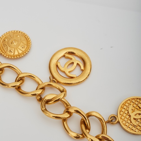 CHANEL LOGO COIN MEDALLION CHARM GOLD CHAIN NECKLACE BELT (1993) 26inch - Picture 10 of 16